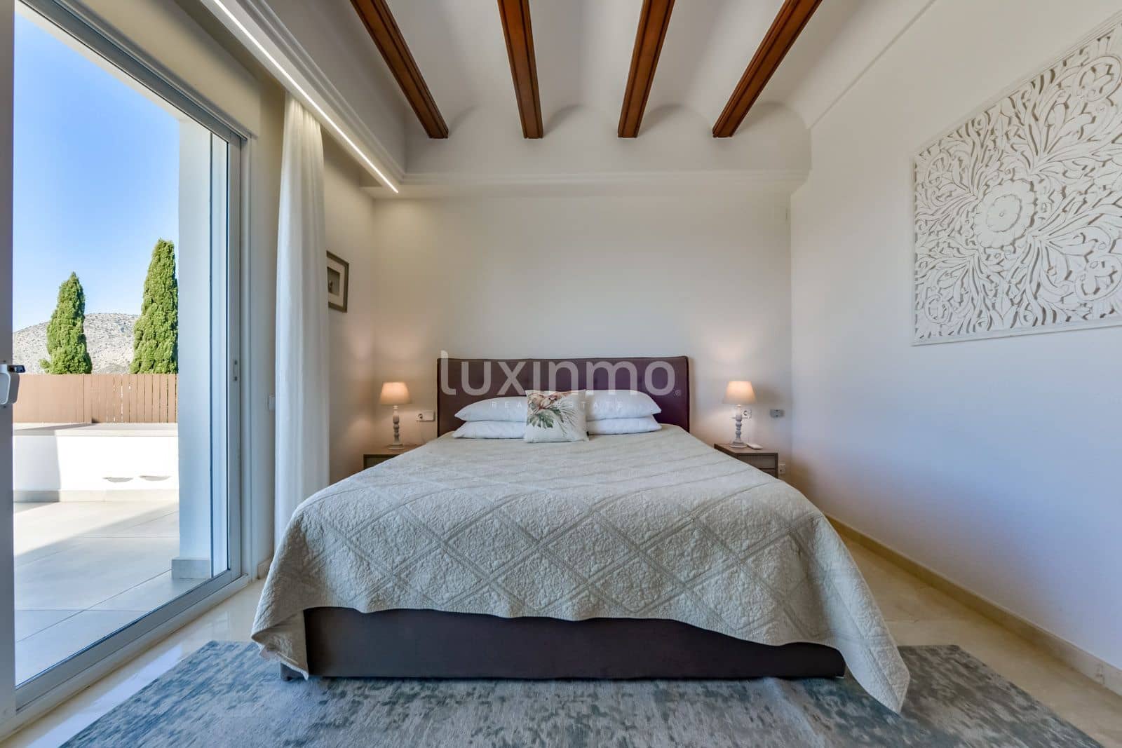 8 bedroom Villa for sale in Altea with pool garage - € 2,650,000 (Ref: 8866265)