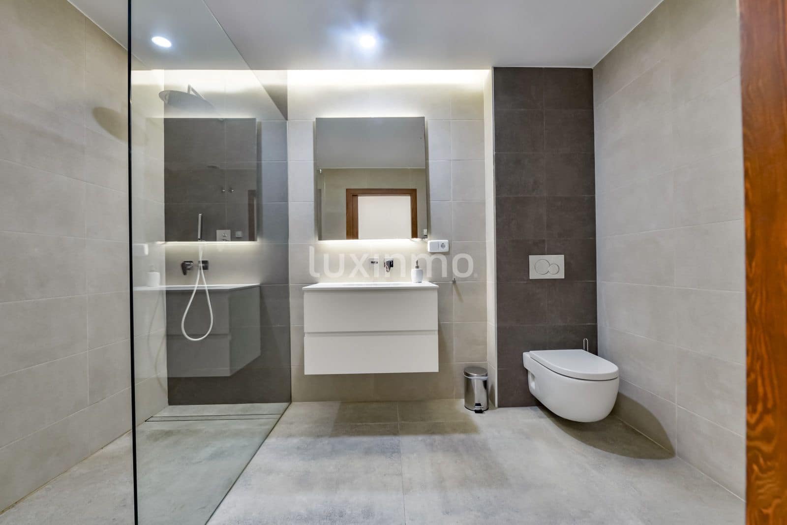 8 bedroom Villa for sale in Altea with pool garage - € 2,650,000 (Ref: 8866265)