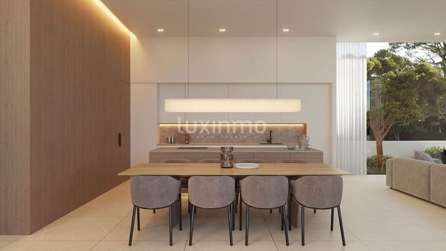 4 soverom Villa til salgs i Teulada Pueblo, Teulada-Moraira med svømmebasseng garasje - € 1 995 000 (Ref: 8885067)