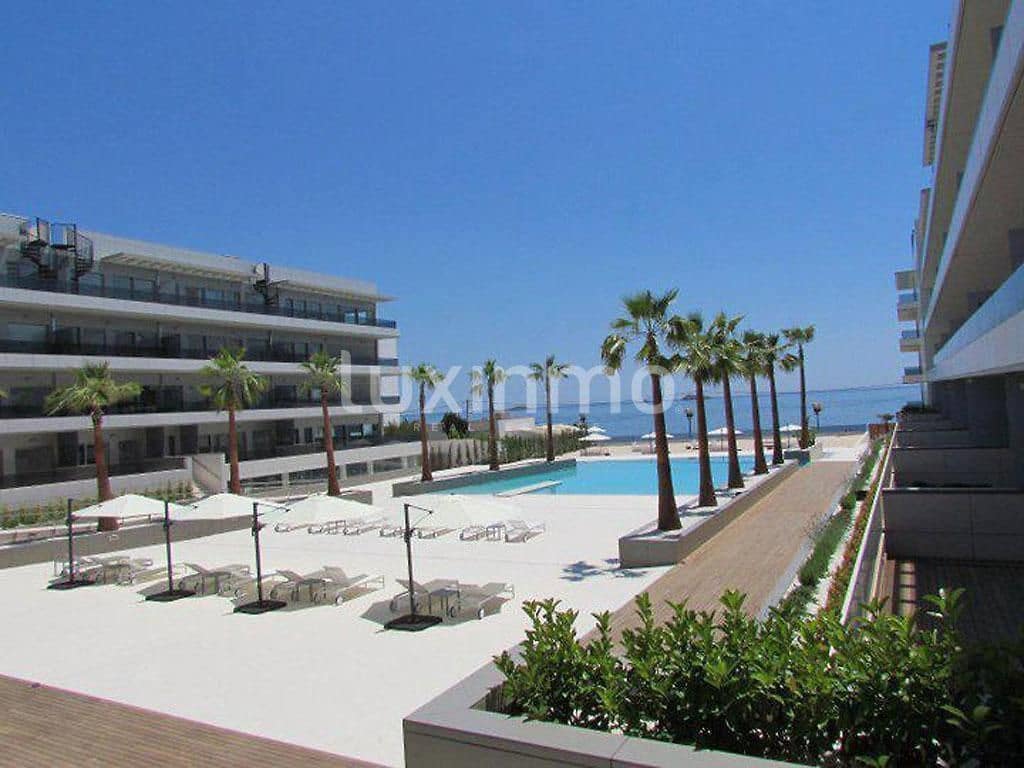 2 soverom Penthouse til salgs i San Jose / Sant Josep de Sa Talaia med svømmebasseng garasje - € 980 000 (Ref: 8893749)