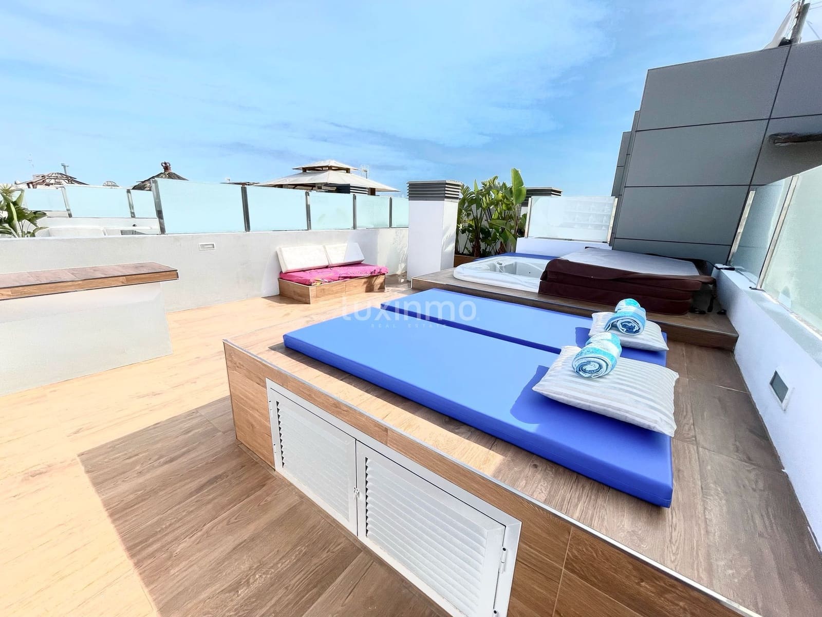 2 soverom Penthouse til salgs i San Jose / Sant Josep de Sa Talaia med svømmebasseng garasje - € 980 000 (Ref: 8893749)