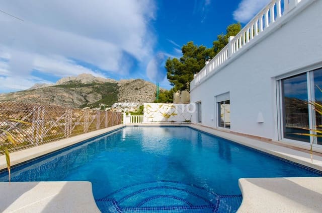 4 soverom Villa til salgs i Altea med svømmebasseng garasje - € 1 195 000 (Ref: 8893750)