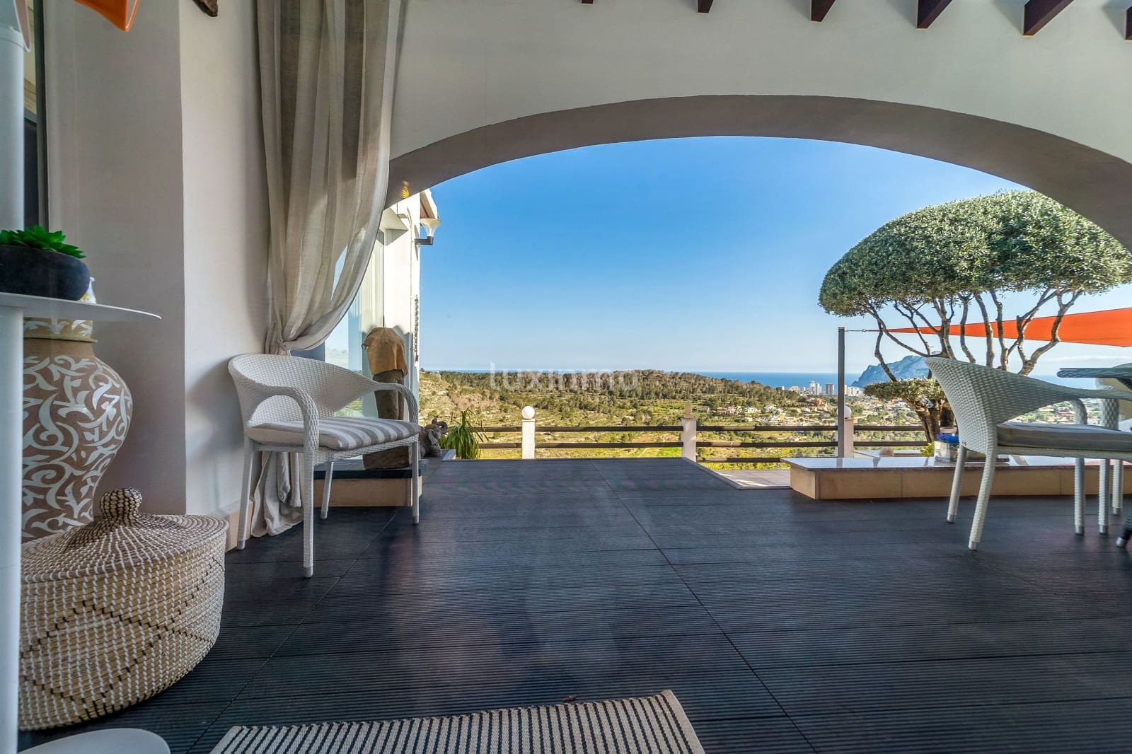 3 soverom Villa til salgs i Calpe / Calp med svømmebasseng garasje - € 1 390 000 (Ref: 8909914)