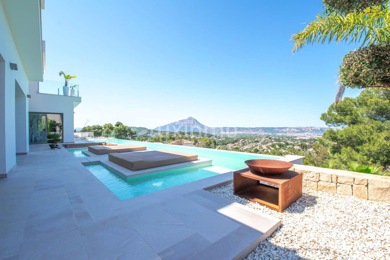 4 Zimmer Villa zu verkaufen in Javea / Xabia mit Pool Garage - 1.875.000 € (Ref: 8915839)