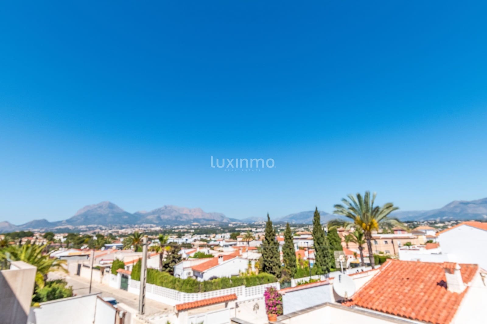 6 Zimmer Villa zu verkaufen in Alfaz del Pi / L'Alfas del Pi mit Pool Garage - 2.100.000 € (Ref: 8942267)