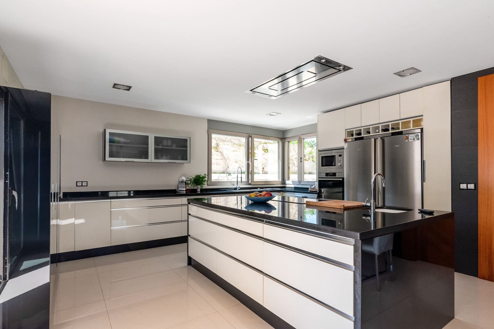 6 Zimmer Villa zu verkaufen in Alfaz del Pi / L'Alfas del Pi mit Pool Garage - 2.100.000 € (Ref: 8942267)