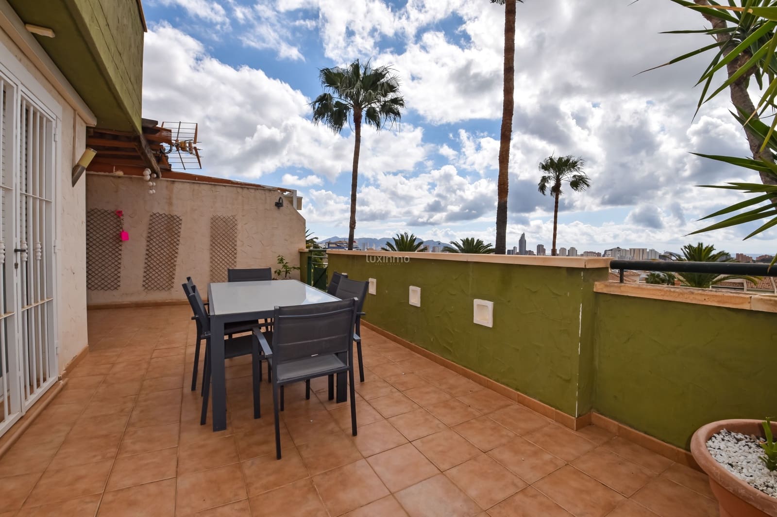 3 bedroom Apartment for rent in Finestrat with pool garage - € 1,500 (Ref: 8956175)