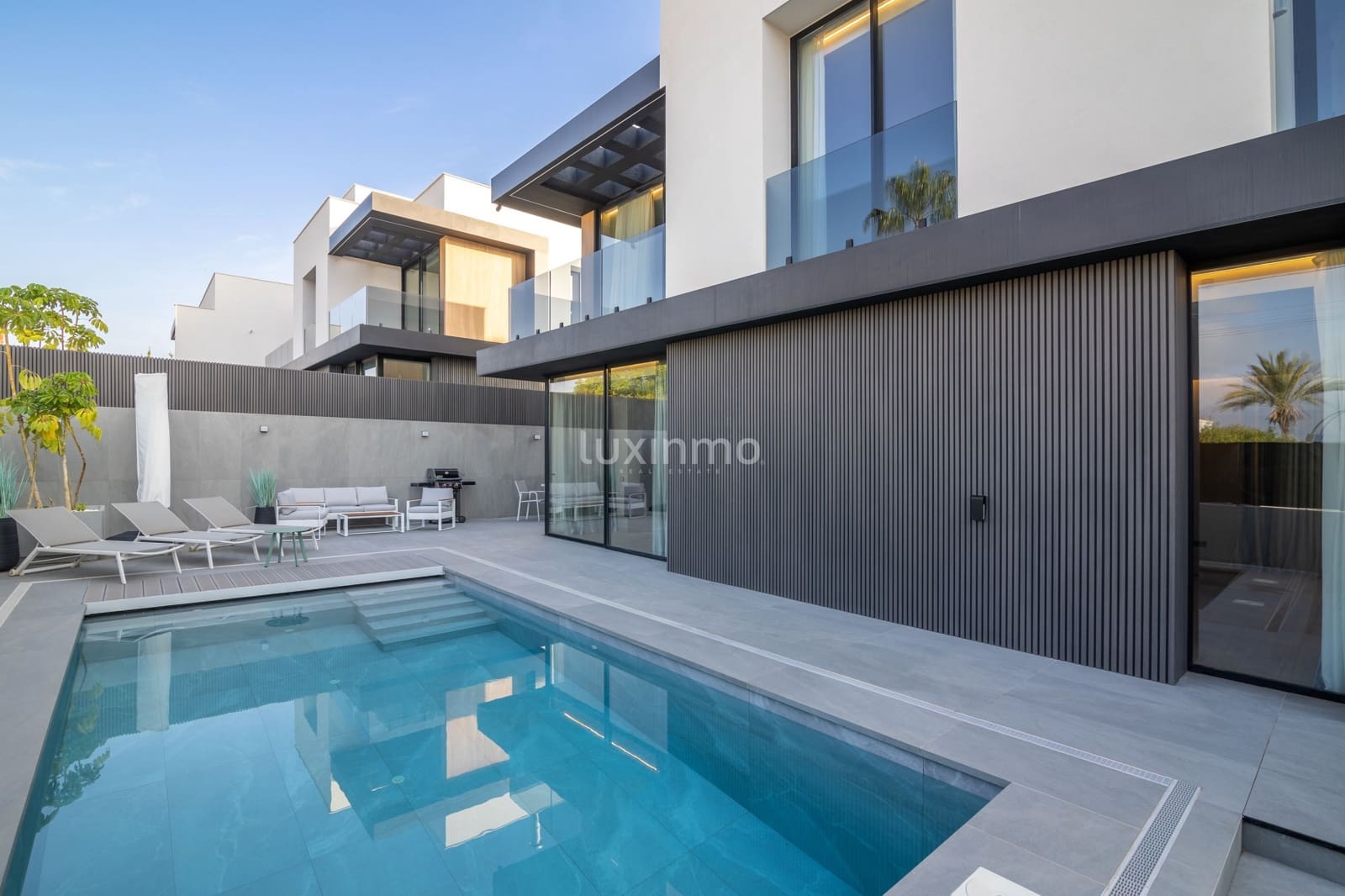 Chalet de 5 habitaciones en Alfaz del Pi / L'Alfàs del Pi en venta con piscina garaje - 1.950.000 € (Ref: 8956539)