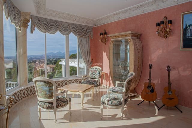 5 bedroom Villa for rent in Altea with pool garage - € 18,000 (Ref: 8958211)