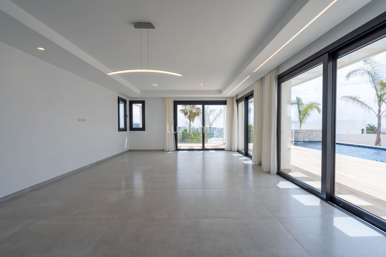 3 soverom Villa til salgs i Moraira med svømmebasseng garasje - € 2 250 000 (Ref: 8972645)
