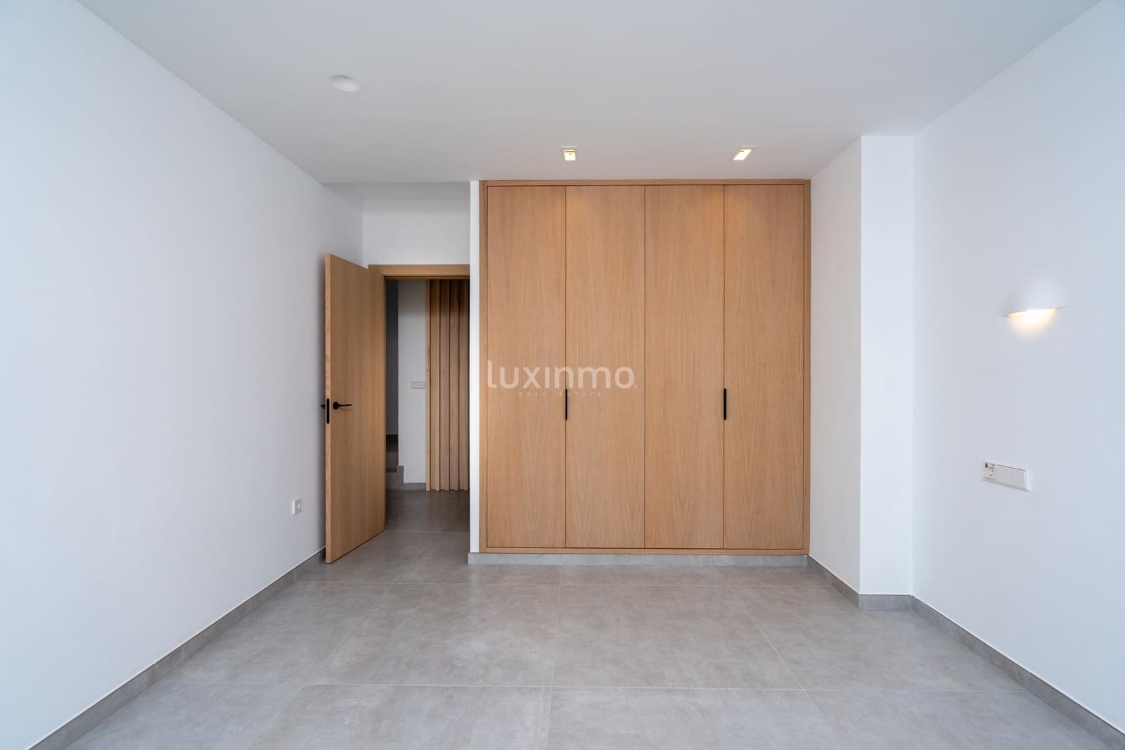 3 soverom Villa til salgs i Moraira med svømmebasseng garasje - € 2 250 000 (Ref: 8972645)