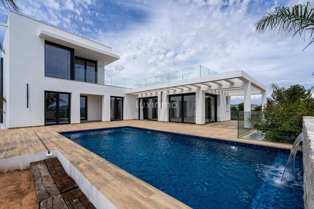 3 bedroom Villa for sale in Moraira, Teulada-Moraira with pool garage - € 2,250,000 (Ref: 8972645)