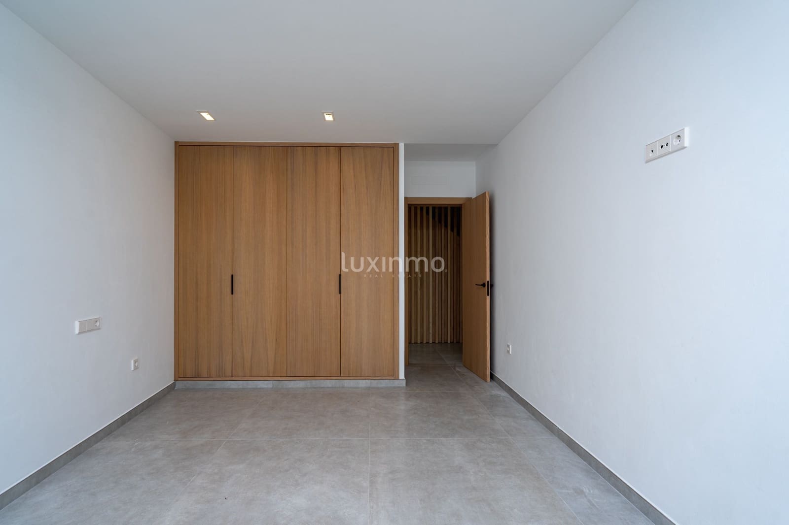 3 soverom Villa til salgs i Moraira med svømmebasseng garasje - € 2 250 000 (Ref: 8972645)