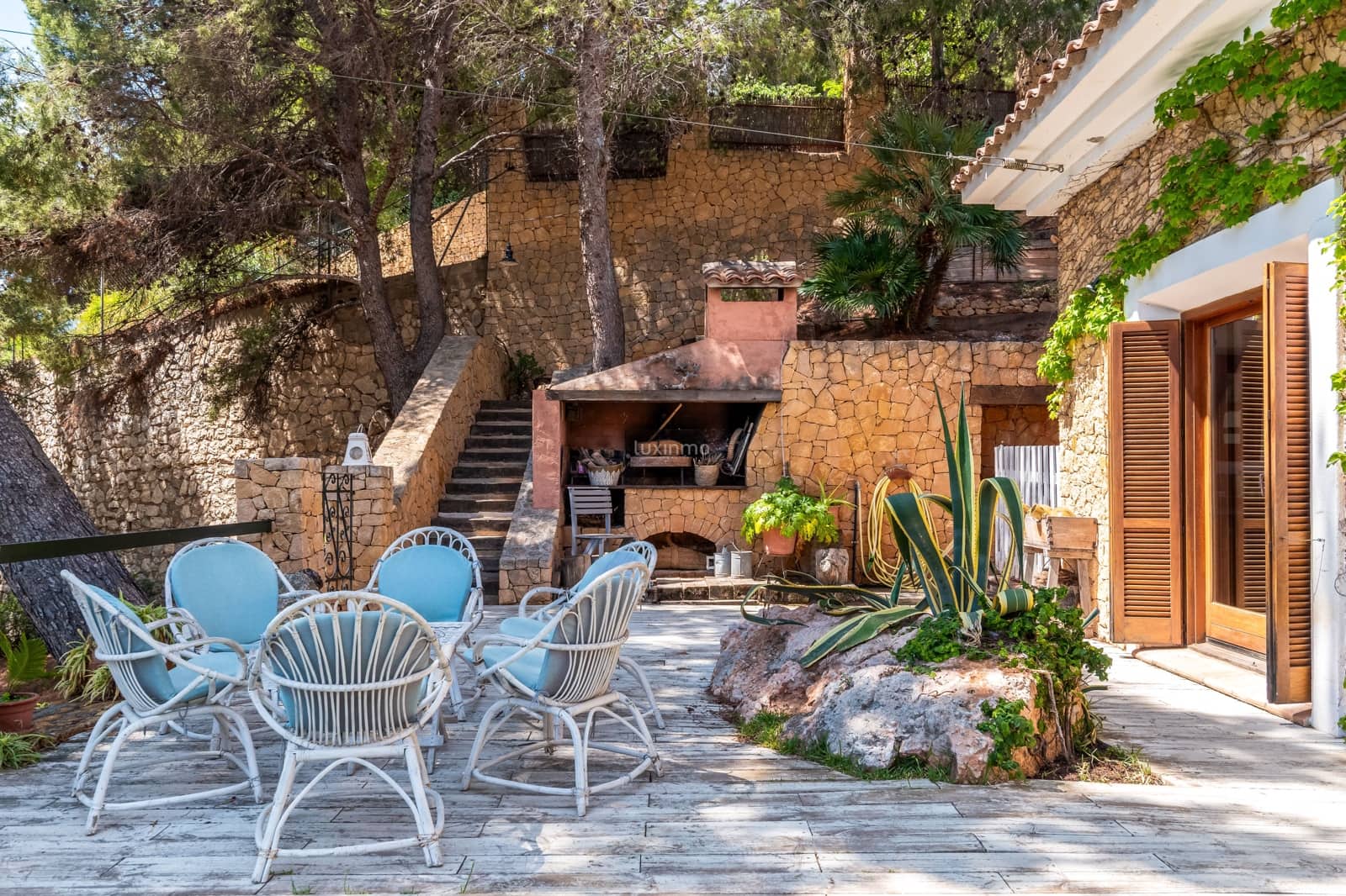 4 bedroom Villa for sale in Altea with pool - € 1,900,000 (Ref: 8983553)