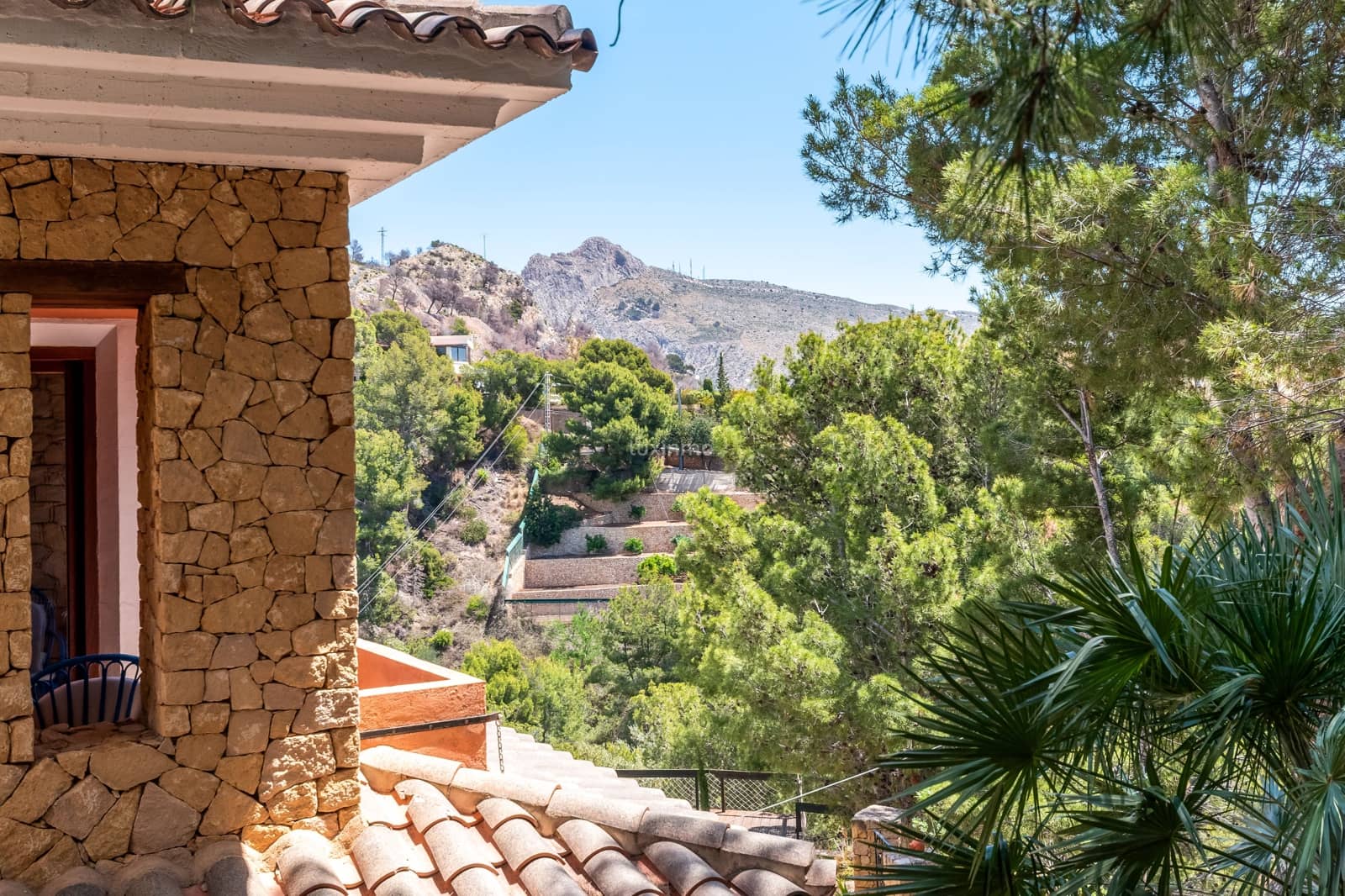 4 bedroom Villa for sale in Altea with pool - € 1,900,000 (Ref: 8983553)