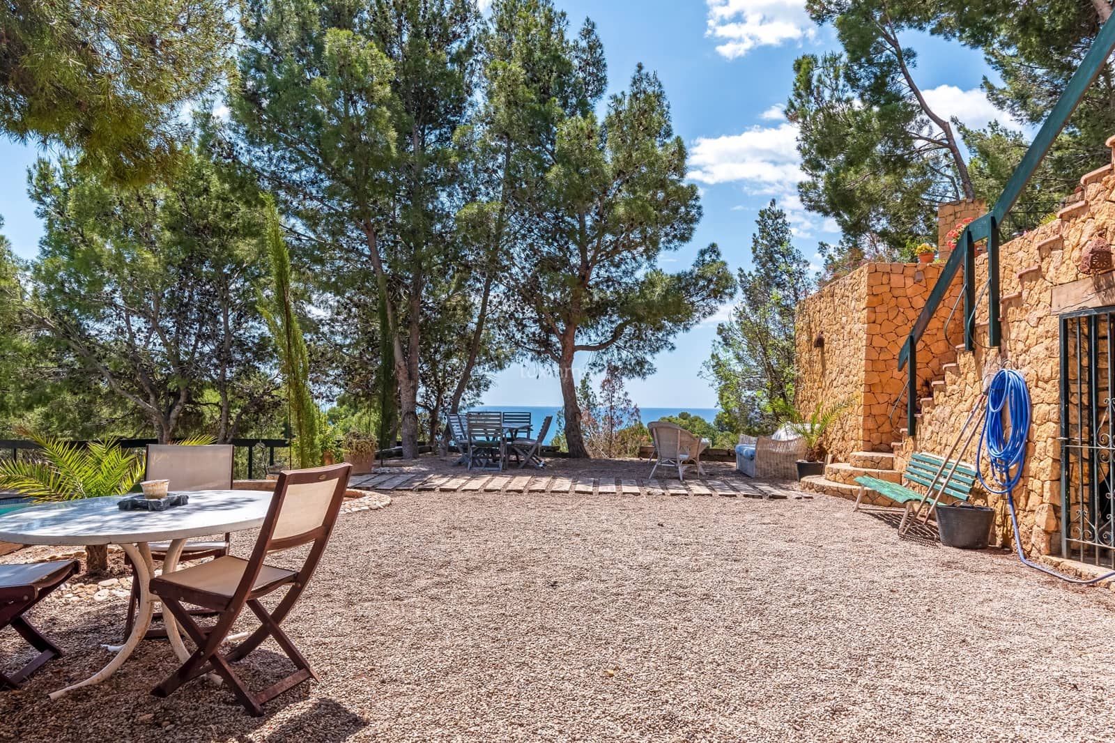 4 bedroom Villa for sale in Altea with pool - € 1,900,000 (Ref: 8983553)