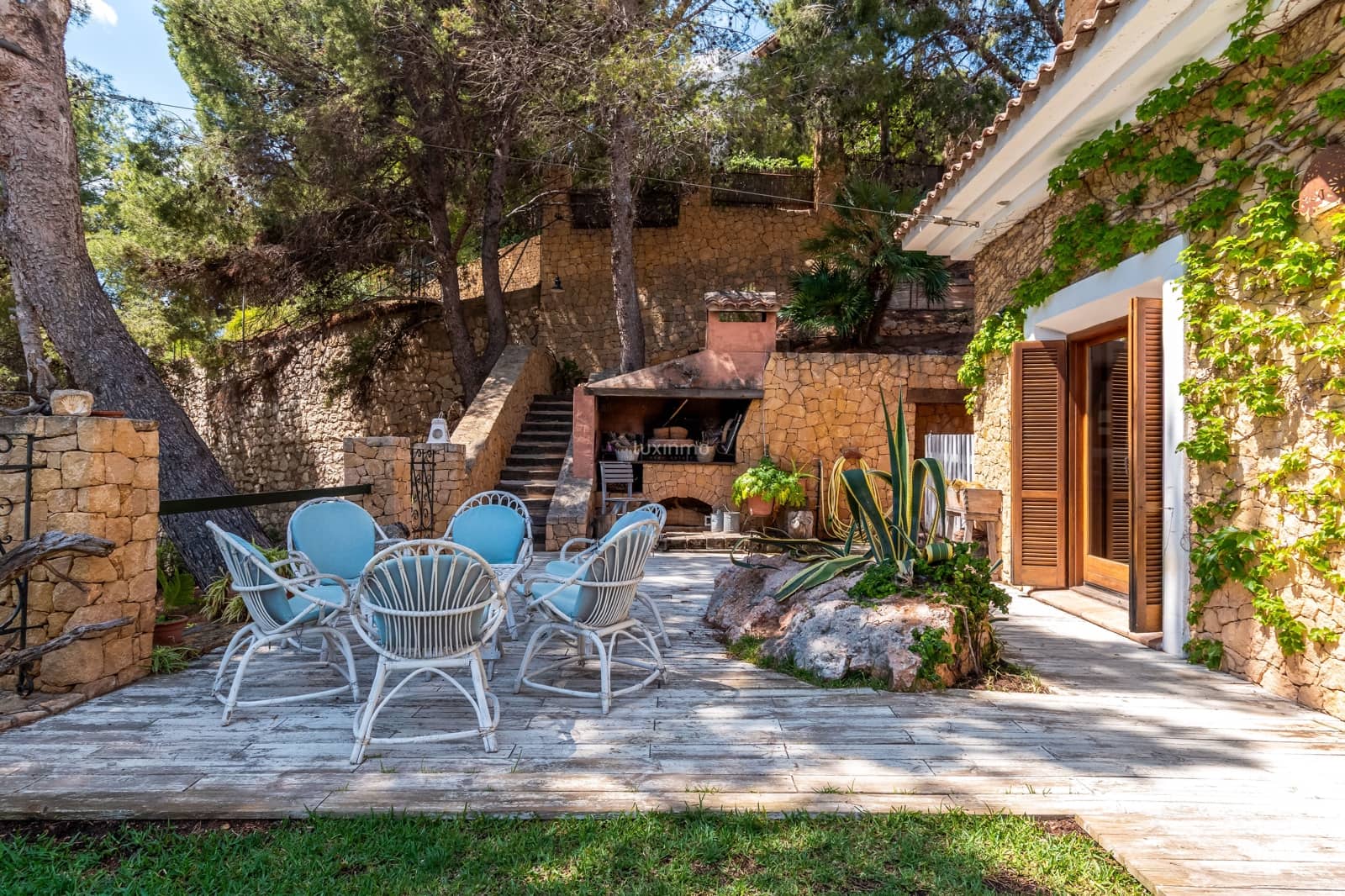 4 bedroom Villa for sale in Altea with pool - € 1,900,000 (Ref: 8983553)