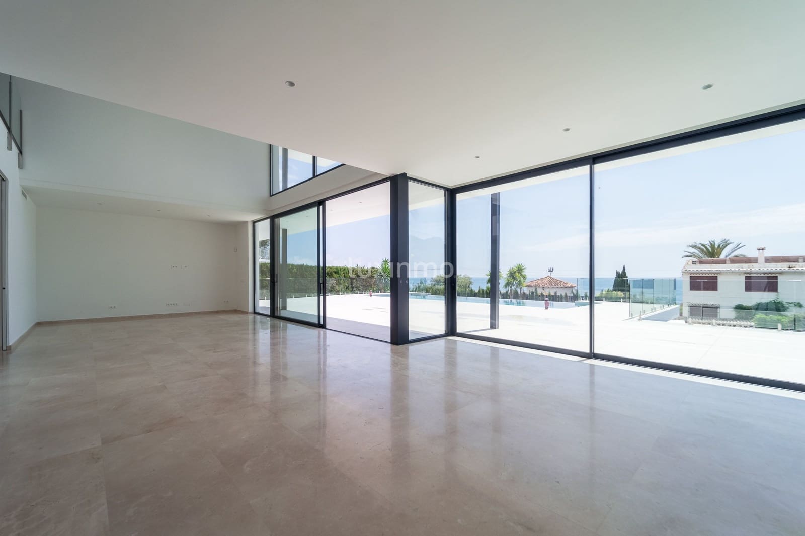 5 bedroom Villa for sale in Calpe / Calp with pool garage - € 3,900,000 (Ref: 8993442)