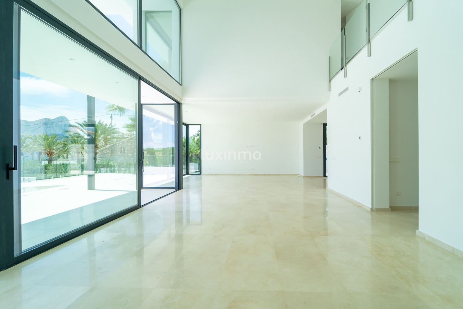 5 bedroom Villa for sale in Calpe / Calp with pool garage - € 3,900,000 (Ref: 8993442)