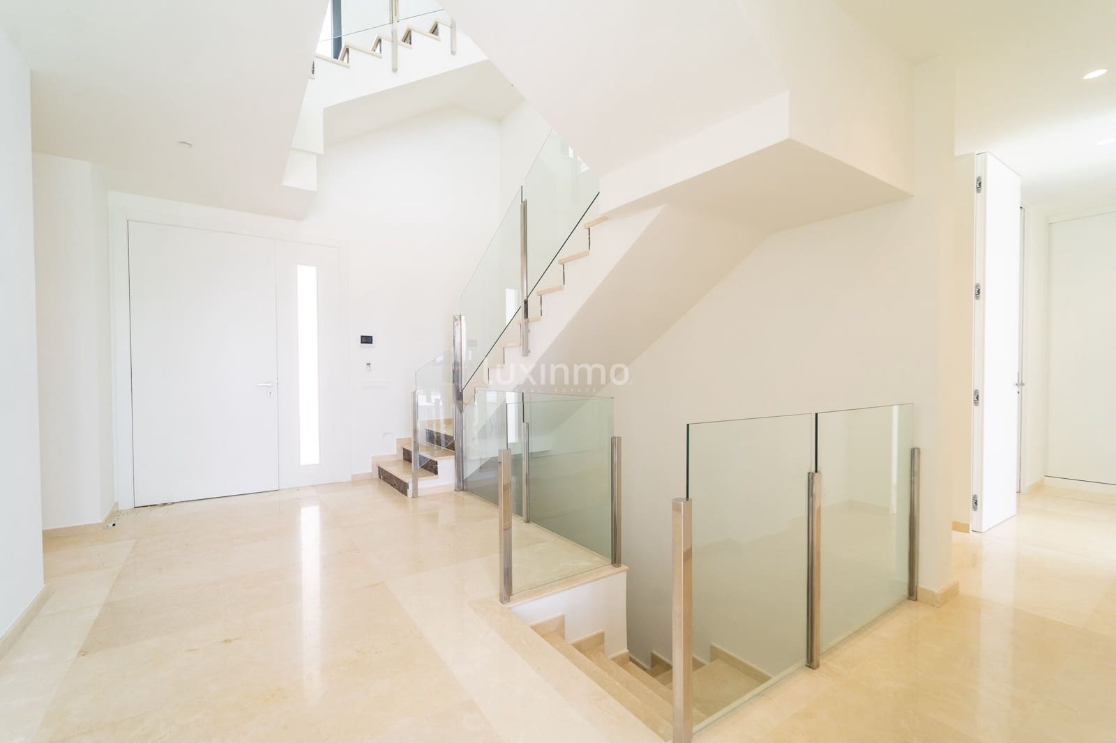 5 bedroom Villa for sale in Calpe / Calp with pool garage - € 3,900,000 (Ref: 8993442)