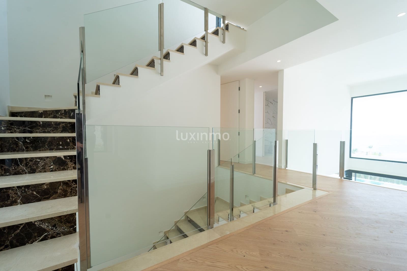 5 bedroom Villa for sale in Calpe / Calp with pool garage - € 3,900,000 (Ref: 8993442)