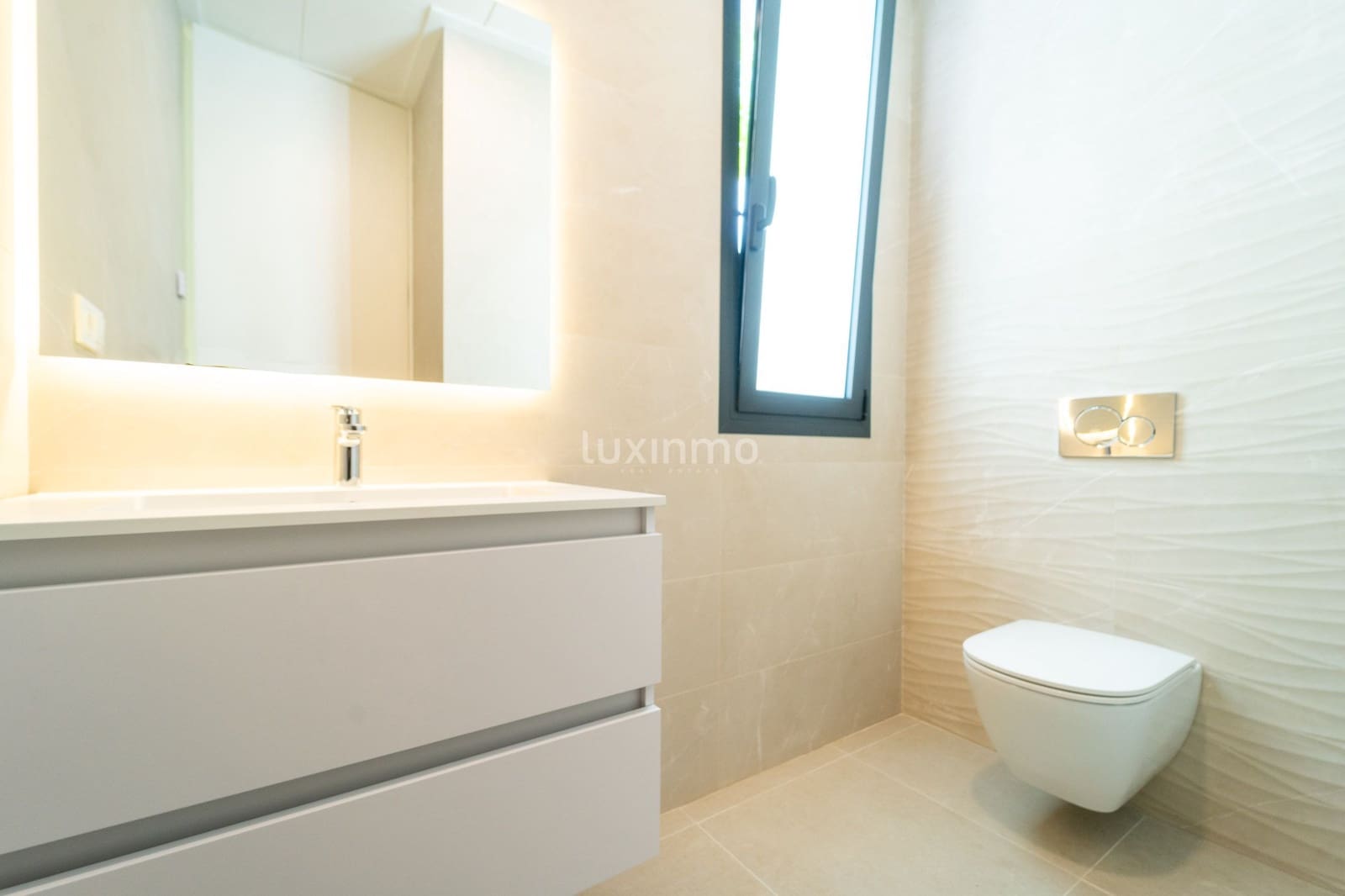 5 bedroom Villa for sale in Calpe / Calp with pool garage - € 3,900,000 (Ref: 8993442)