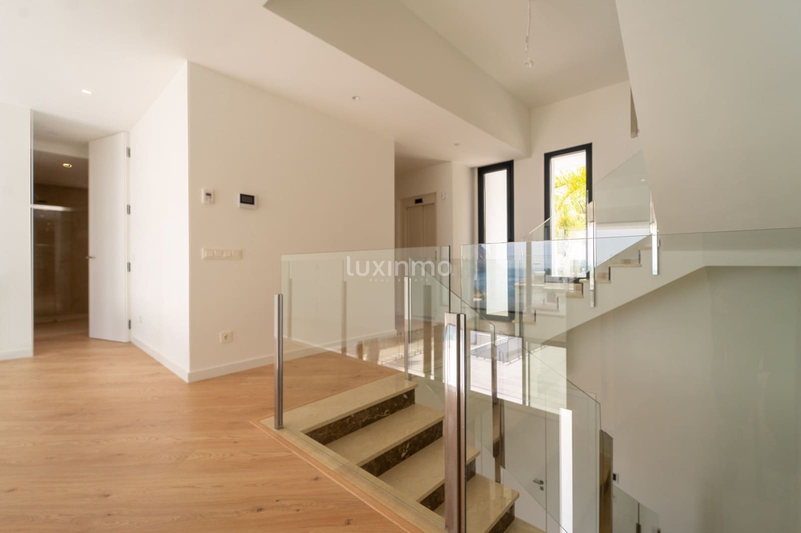 5 bedroom Villa for sale in Calpe / Calp with pool garage - € 3,900,000 (Ref: 8993442)