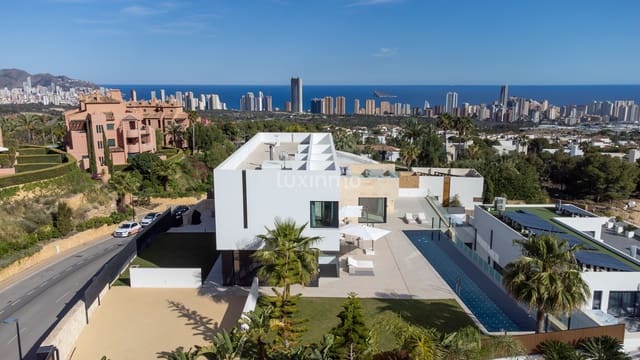 3 soverom Villa til salgs i Finestrat med svømmebasseng garasje - € 2 500 000 (Ref: 8993444)