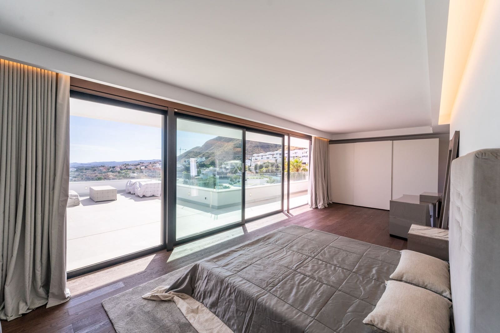 3 slaapkamer Villa te koop in Finestrat met zwembad garage - € 2.500.000 (Ref: 8993444)