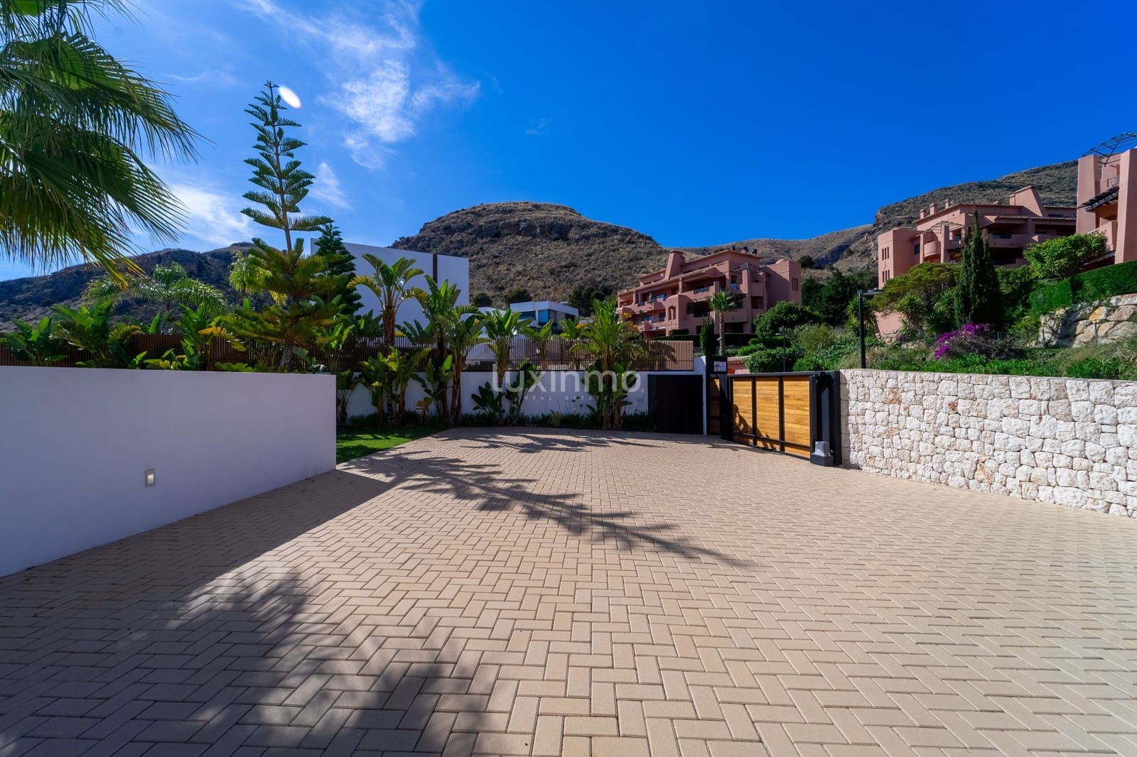 3 slaapkamer Villa te koop in Finestrat met zwembad garage - € 2.500.000 (Ref: 8993444)