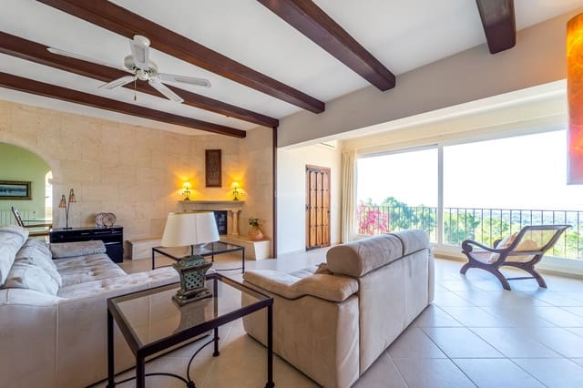 5 soverom Villa til salgs i Altea med svømmebasseng garasje - € 1 375 000 (Ref: 9006333)