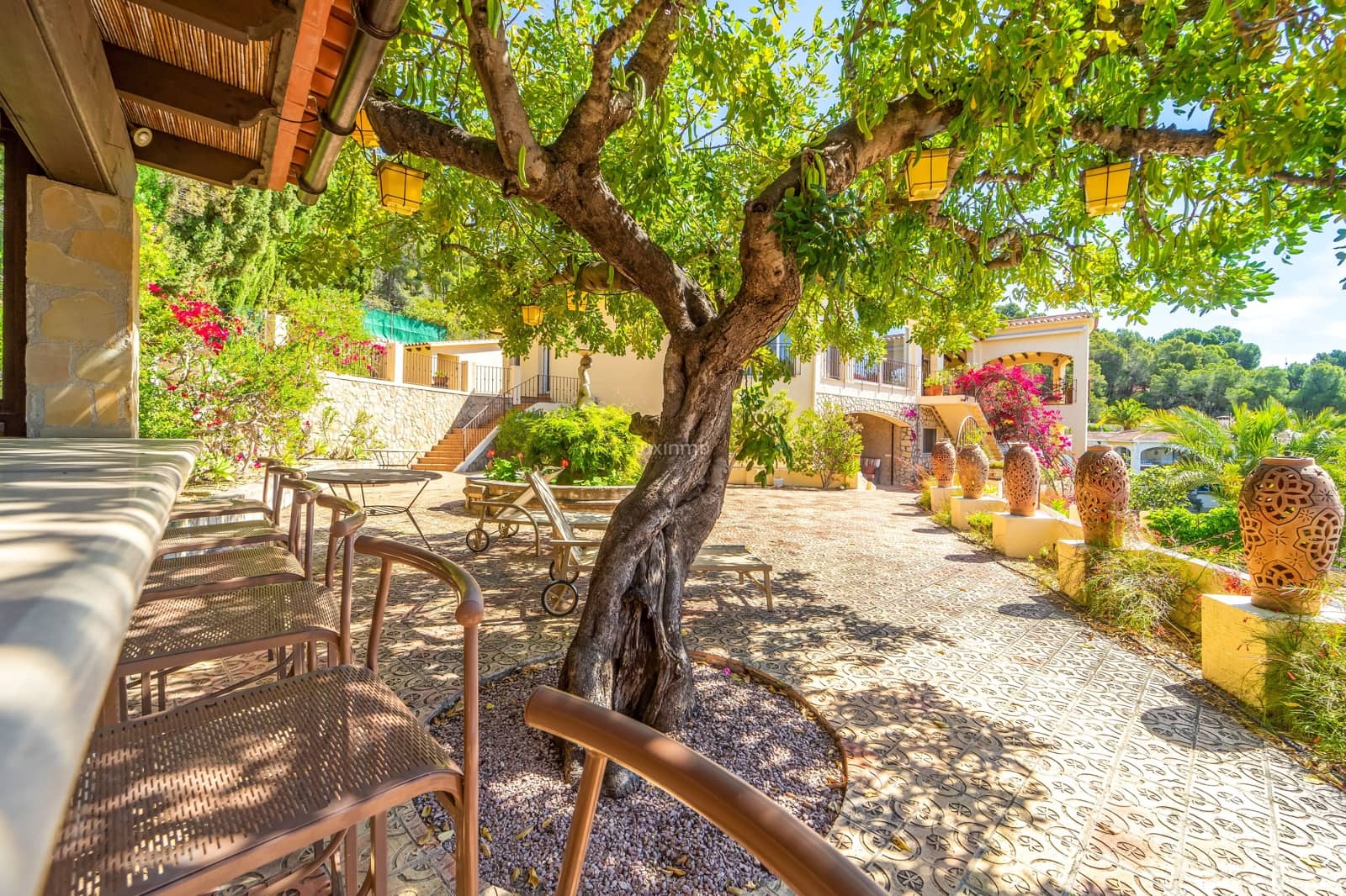 5 bedroom Villa for sale in Altea with pool garage - € 1,375,000 (Ref: 9006333)