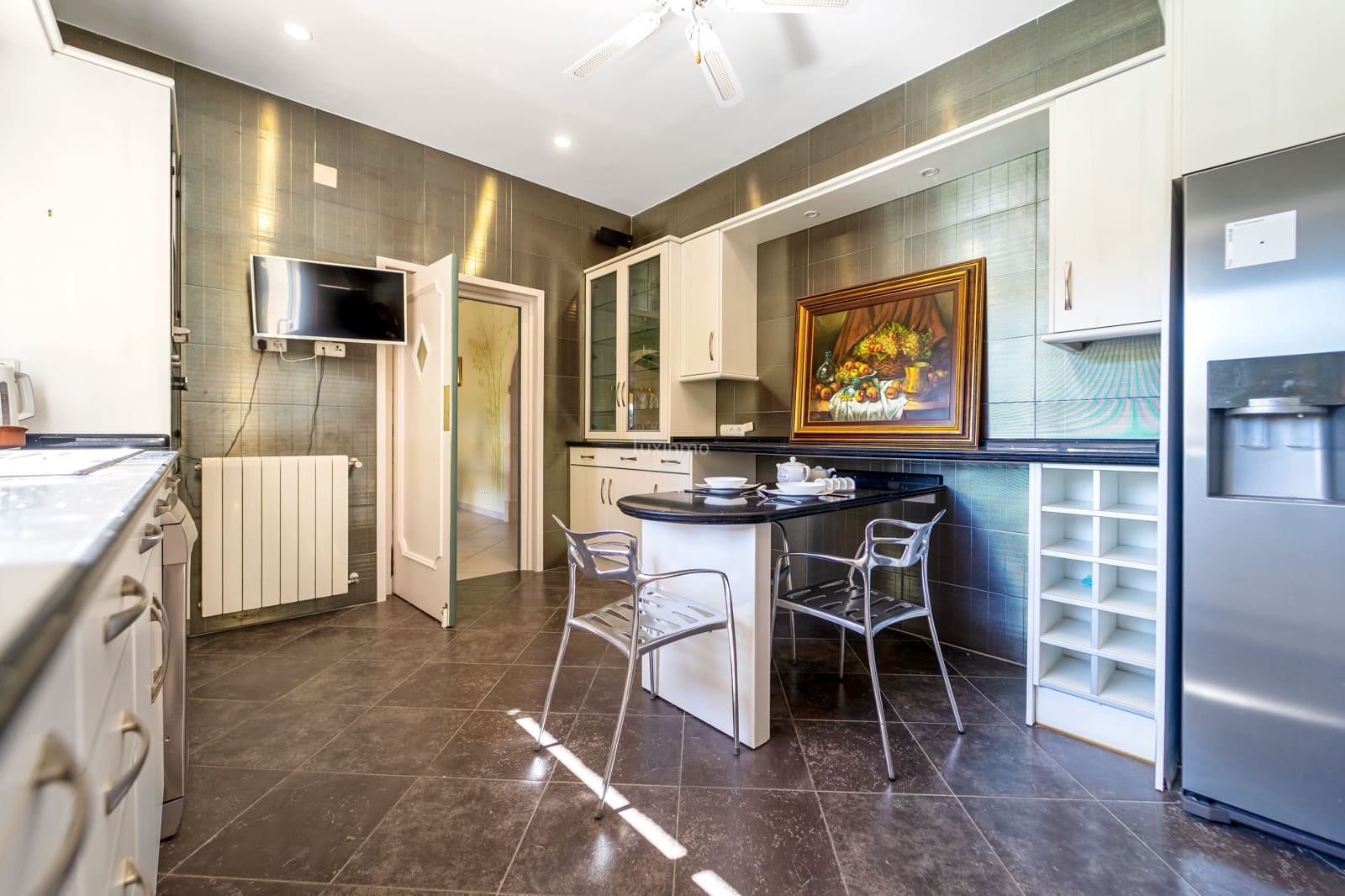 5 bedroom Villa for sale in Altea with pool garage - € 1,375,000 (Ref: 9006333)