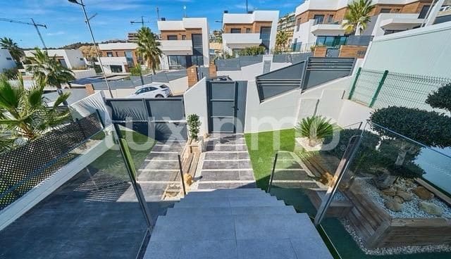 3 sovrum Hus till salu i Finestrat med pool garage - 585 000 € (Ref: 9012935)