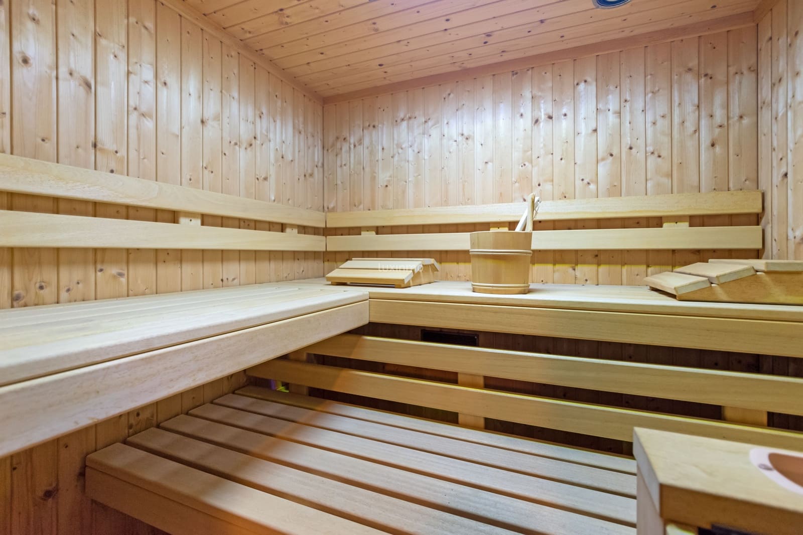 3 bedroom Villa for sale in Altea with pool garage - € 2,500,000 (Ref: 9022566)