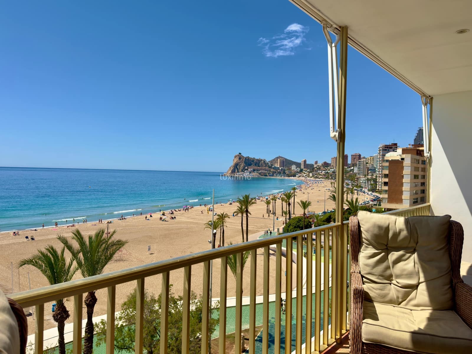 3 slaapkamer Flat te huur in Benidorm - € 2.000 (Ref: 9022567)