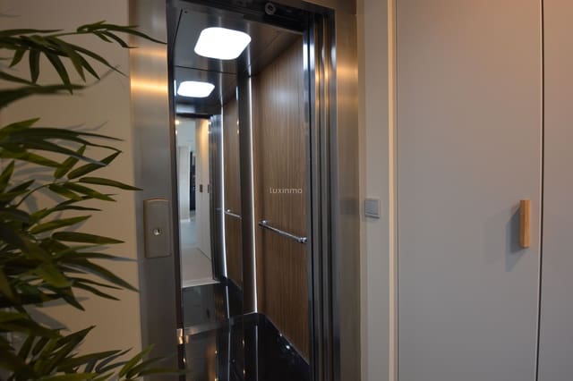 3 bedroom Villa for sale in Finestrat with pool garage - € 1,195,000 (Ref: 9023602)