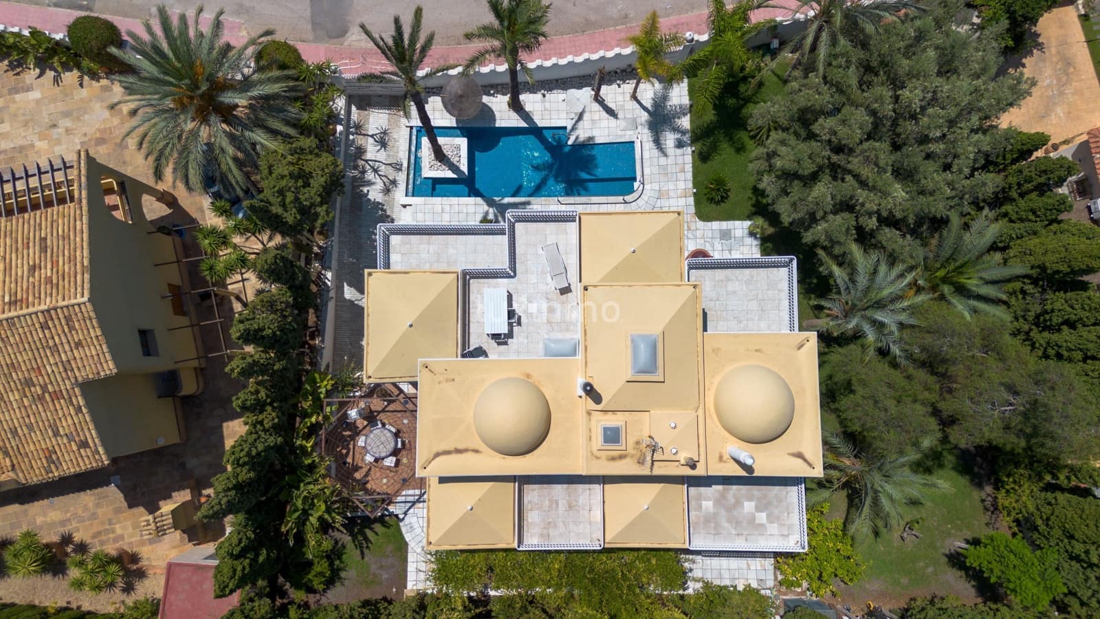 6 soverom Villa til salgs i El Campello med svømmebasseng garasje - € 1 995 000 (Ref: 9023603)