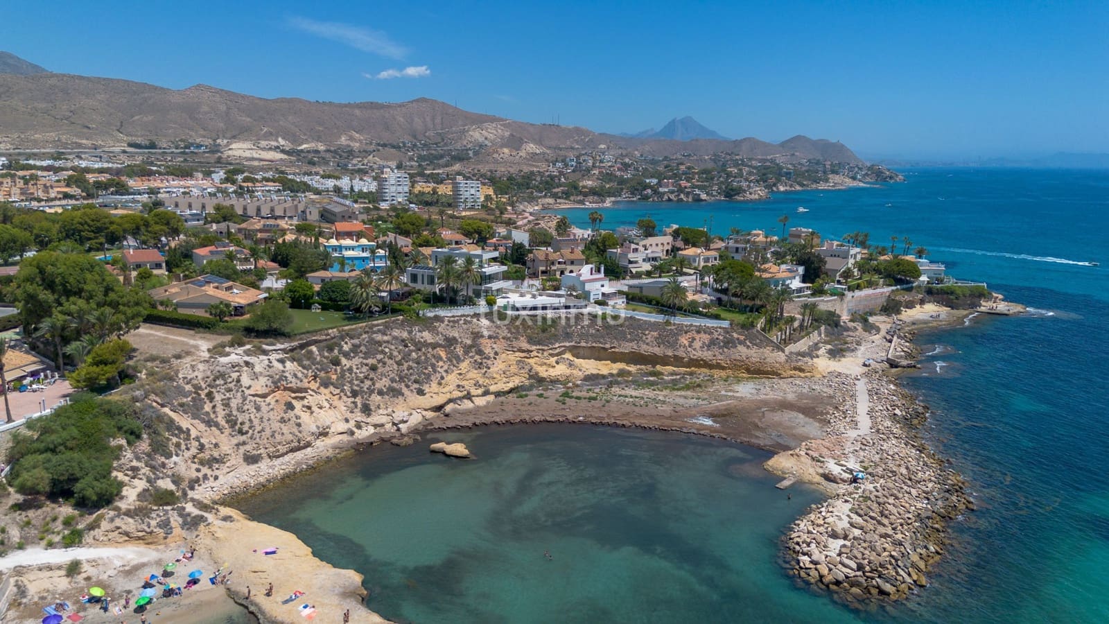 6 soverom Villa til salgs i El Campello med svømmebasseng garasje - € 1 995 000 (Ref: 9023603)