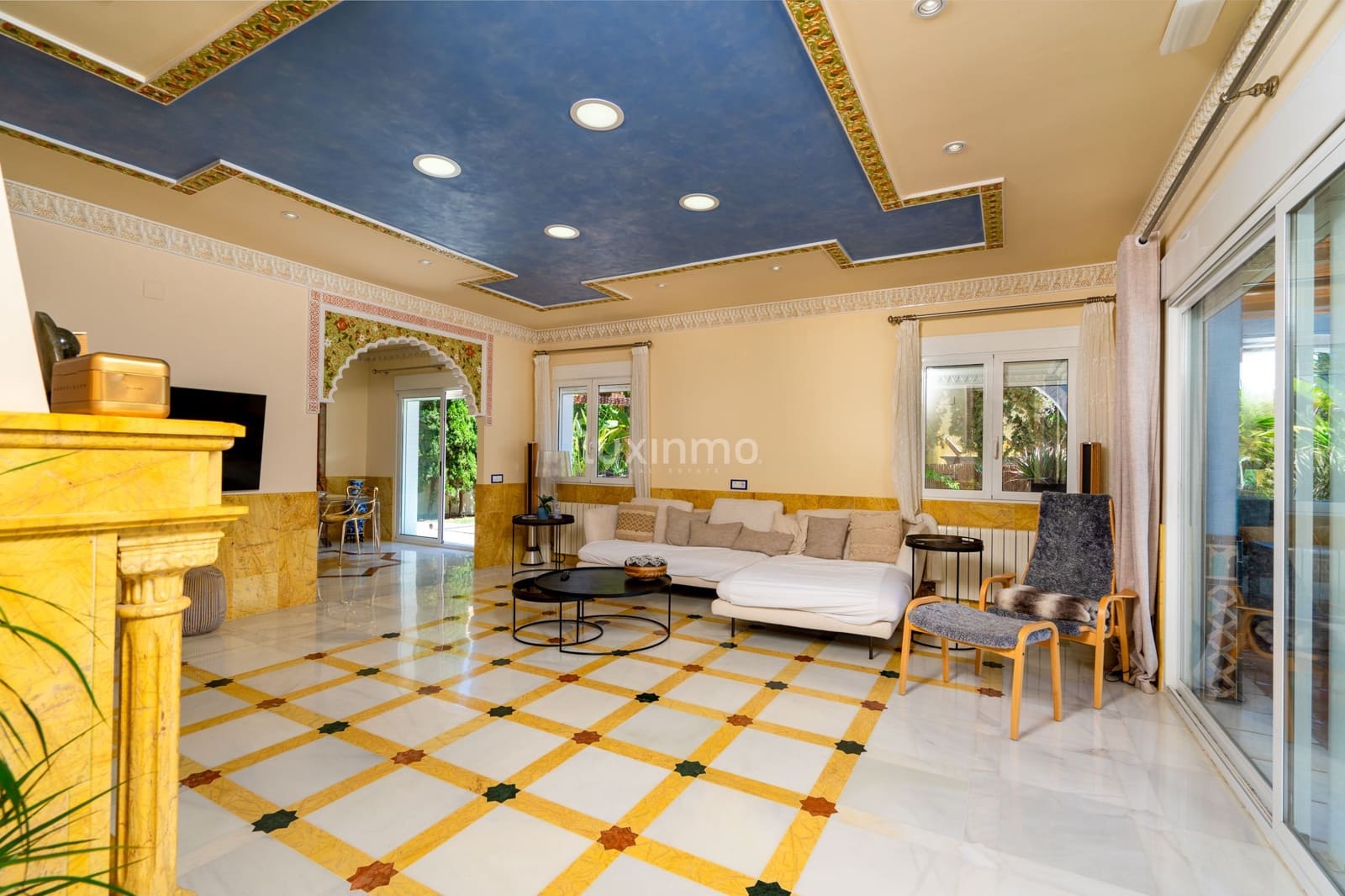 6 soverom Villa til salgs i El Campello med svømmebasseng garasje - € 1 995 000 (Ref: 9023603)