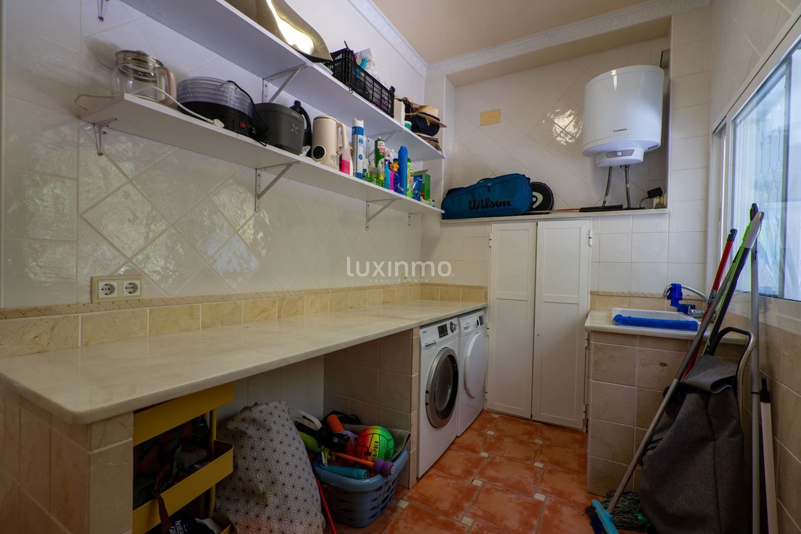 6 soverom Villa til salgs i El Campello med svømmebasseng garasje - € 1 995 000 (Ref: 9023603)