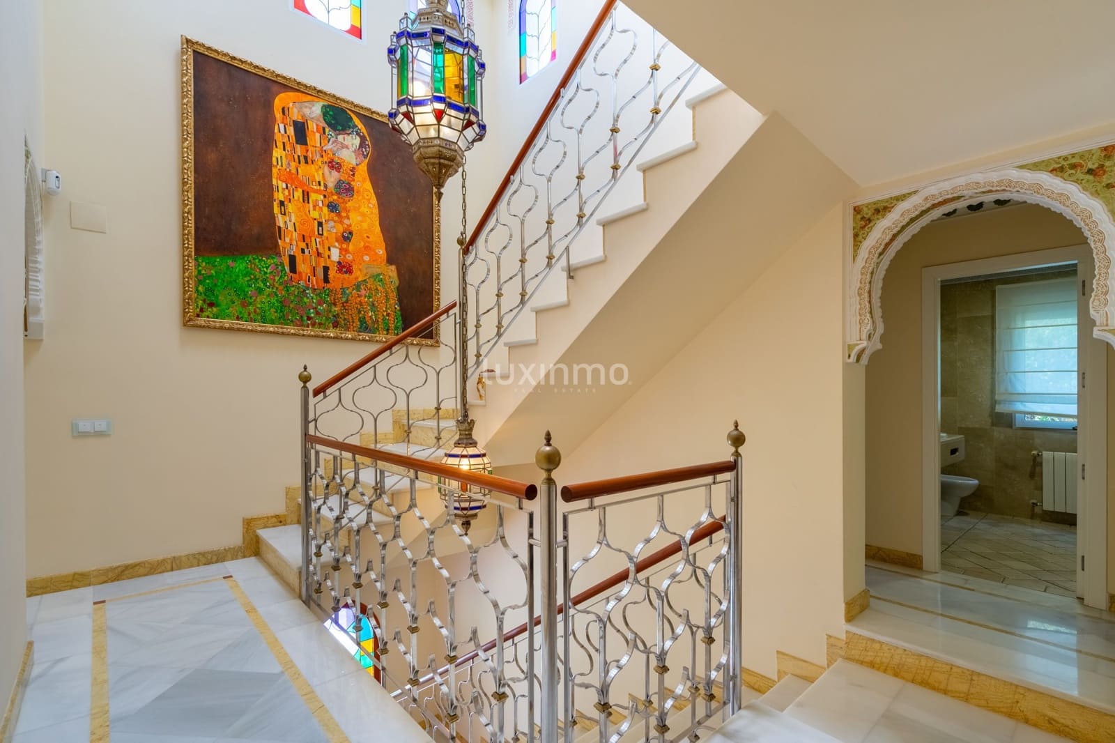 6 soverom Villa til salgs i El Campello med svømmebasseng garasje - € 1 995 000 (Ref: 9023603)