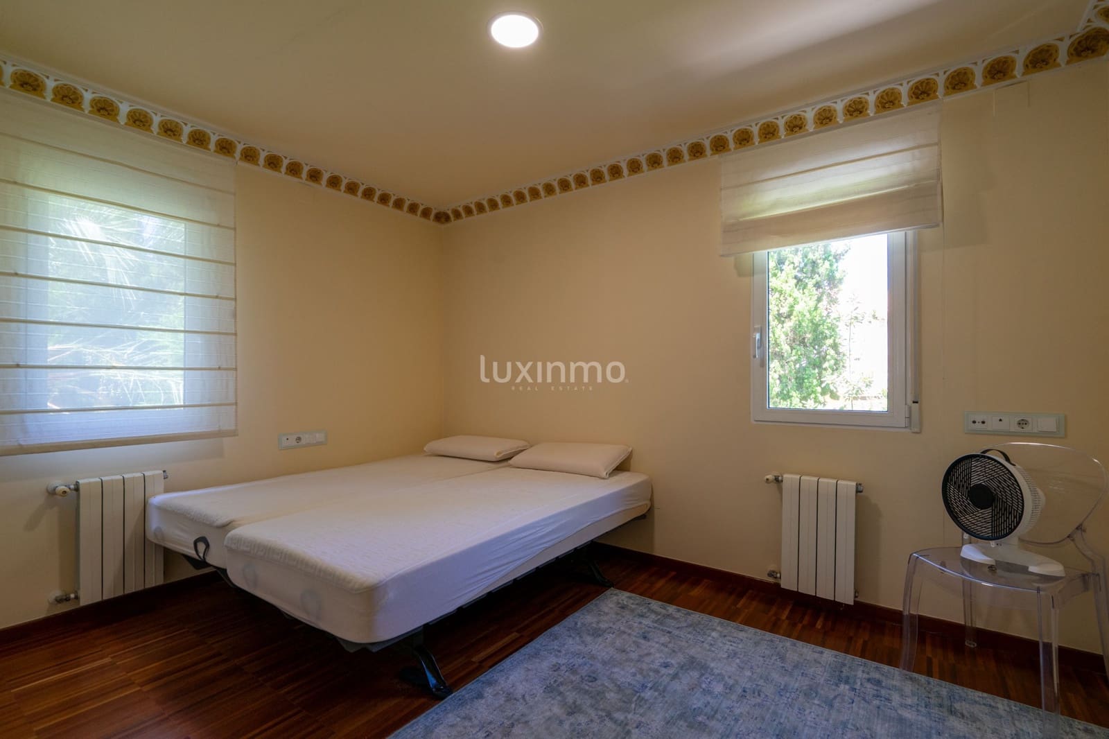 6 soverom Villa til salgs i El Campello med svømmebasseng garasje - € 1 995 000 (Ref: 9023603)