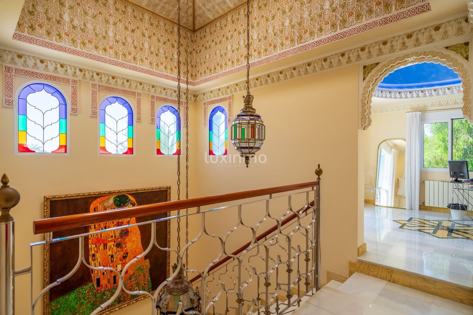 6 soverom Villa til salgs i El Campello med svømmebasseng garasje - € 1 995 000 (Ref: 9023603)