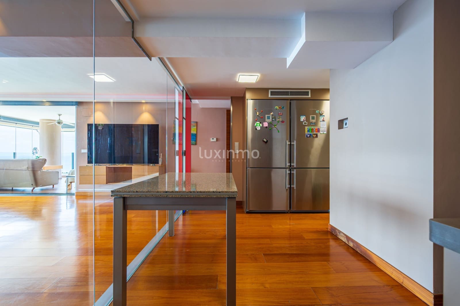 4 soverom Leilighet til salgs i Benidorm med svømmebasseng garasje - € 2 500 000 (Ref: 9035776)