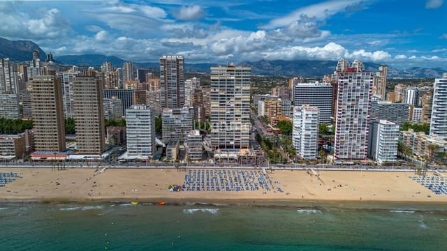 4 sovrum Lägenhet till salu i Benidorm med pool garage - 2 500 000 € (Ref: 9035776)