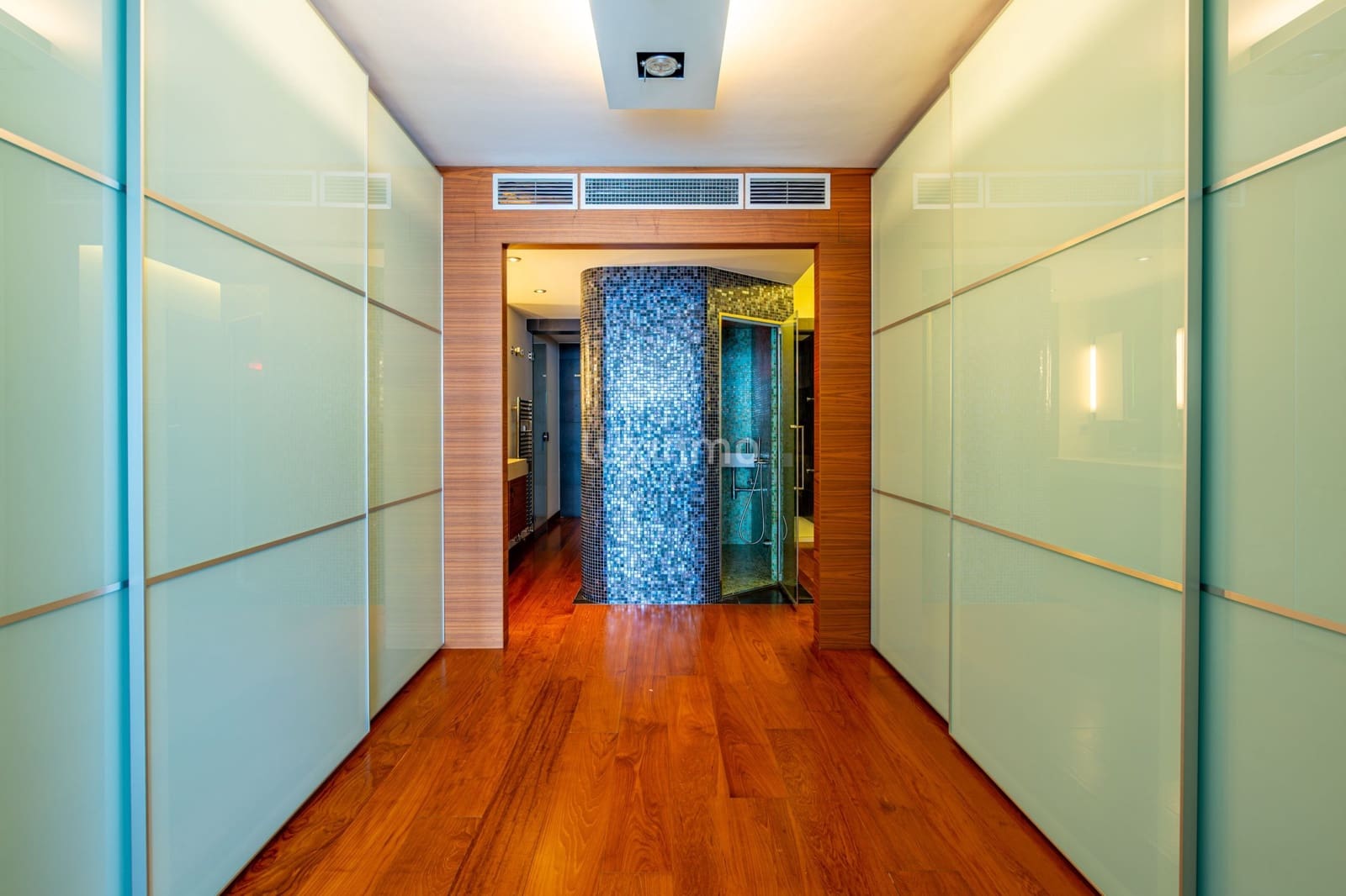 4 soverom Leilighet til salgs i Benidorm med svømmebasseng garasje - € 2 500 000 (Ref: 9035776)