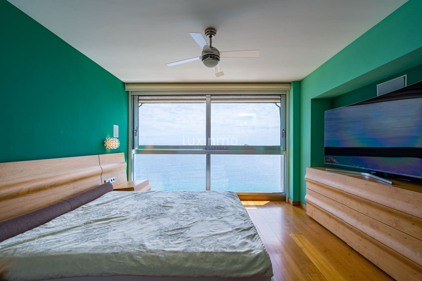 4 soverom Leilighet til salgs i Benidorm med svømmebasseng garasje - € 2 500 000 (Ref: 9035776)