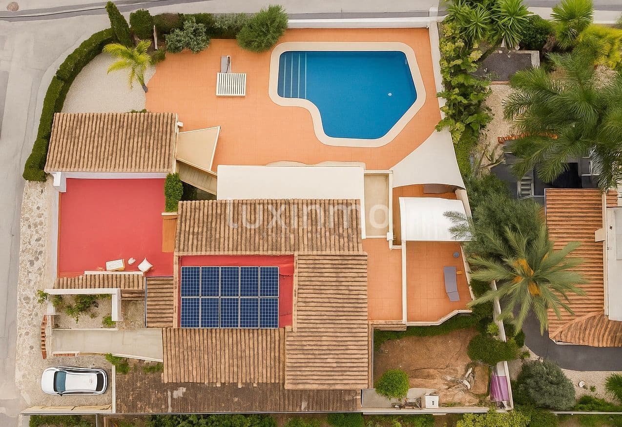 4 soverom Villa til salgs i Teulada med svømmebasseng garasje - € 1 925 000 (Ref: 9035777)