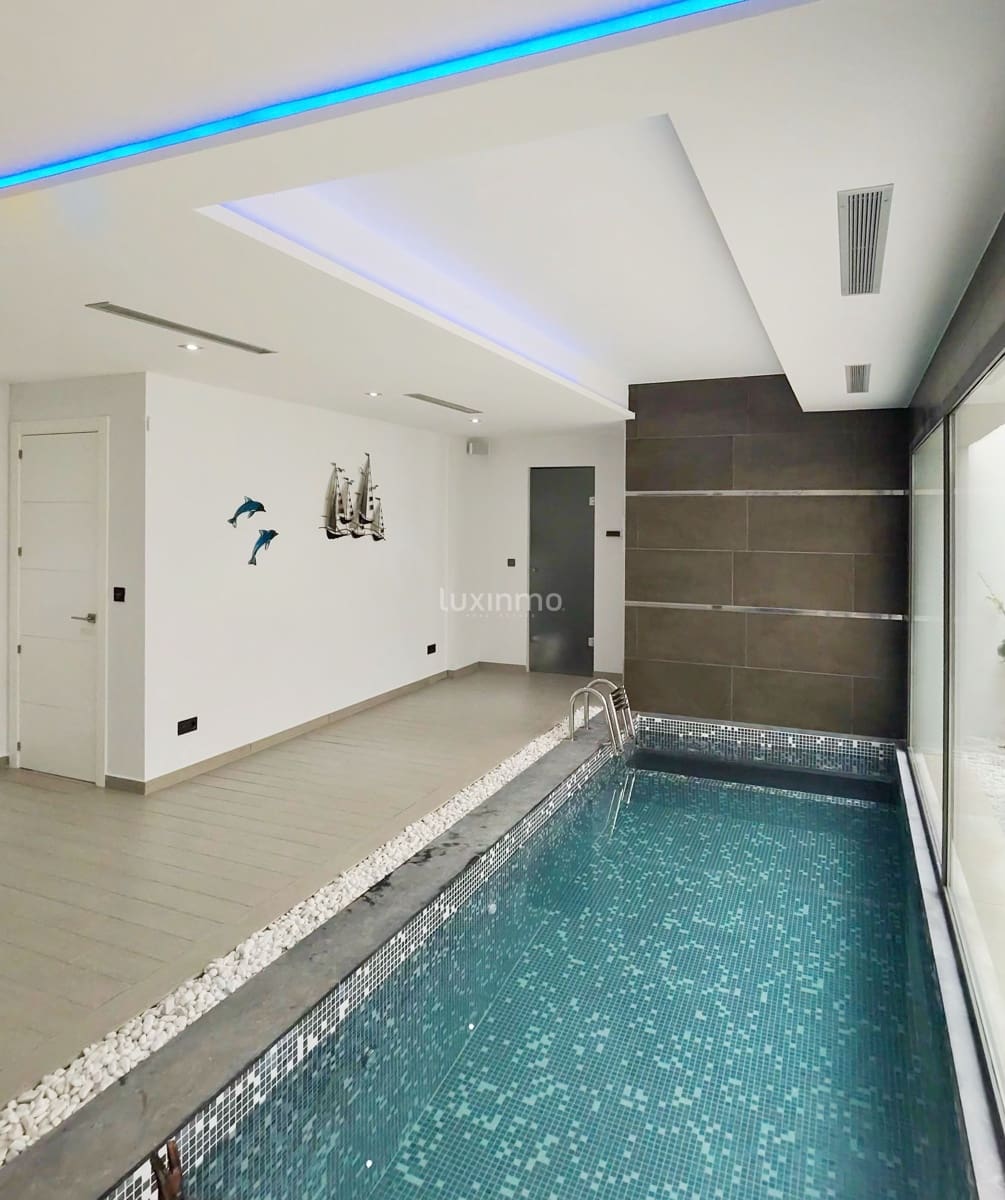 5 soveværelse Villa til salg i Javea / Xabia med swimmingpool garage - € 2.350.000 (Ref: 9035778)